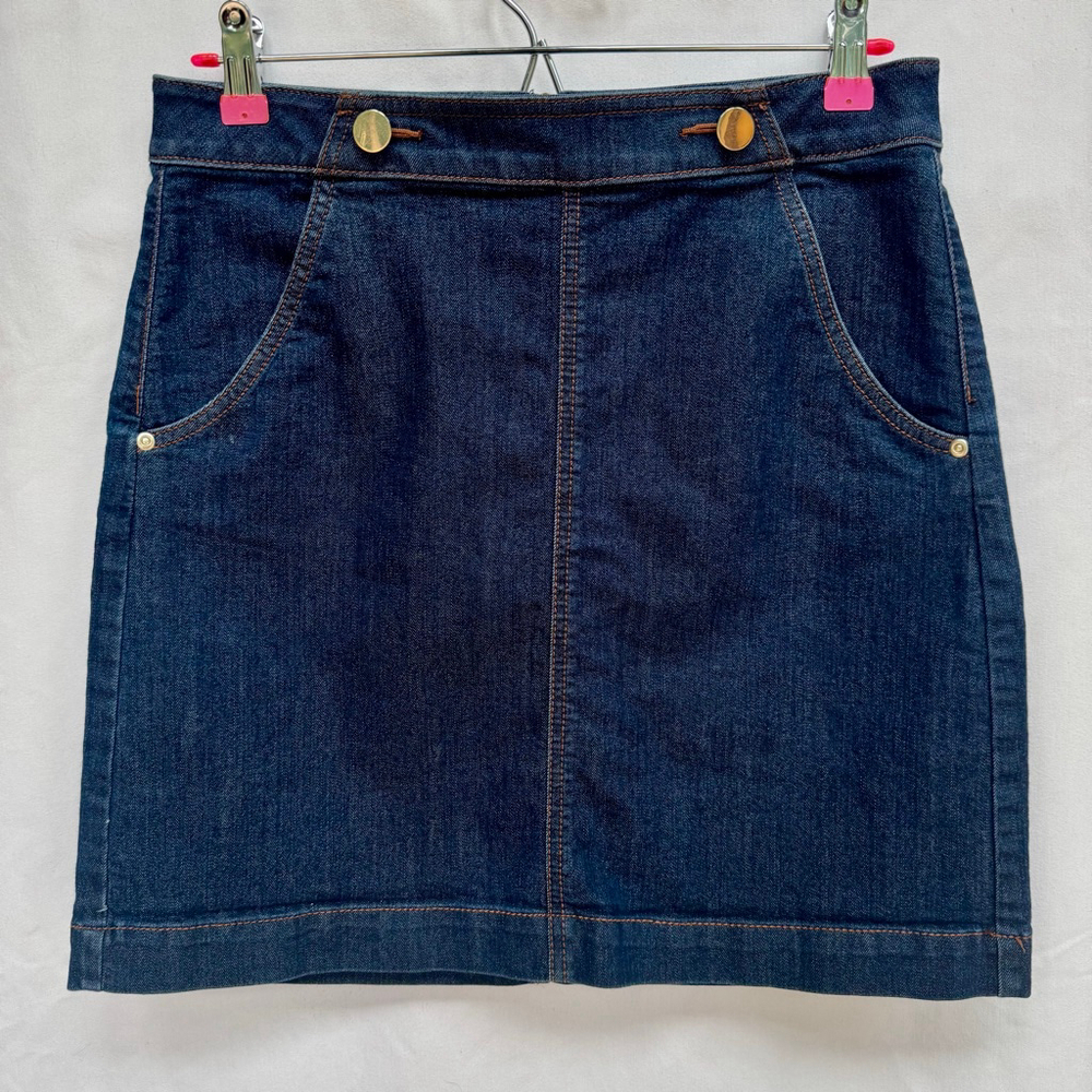 Women's LOFT Blue Denim Mini Skirt with Gold Buttons / pockets Size 4